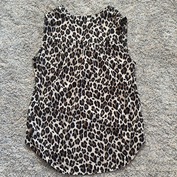 Vince Camuto leopard print tank - Picture 3 of 3